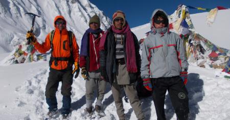 Larke pass 5106 m