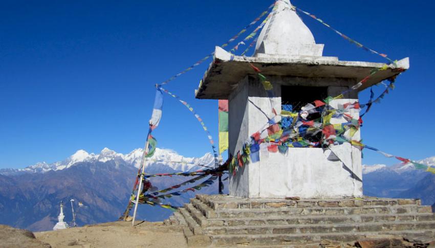 Chorten view on Helambu Trek Chorten view on Helambu Trek